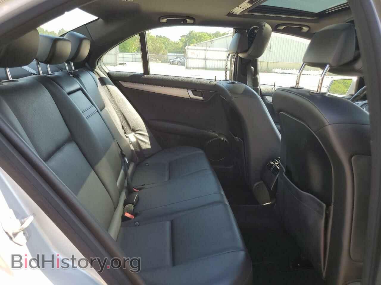 2012 MERCEDES-BENZ C-CLASS - VIN: WDDGF4HB2CR232891 - Фото 10
