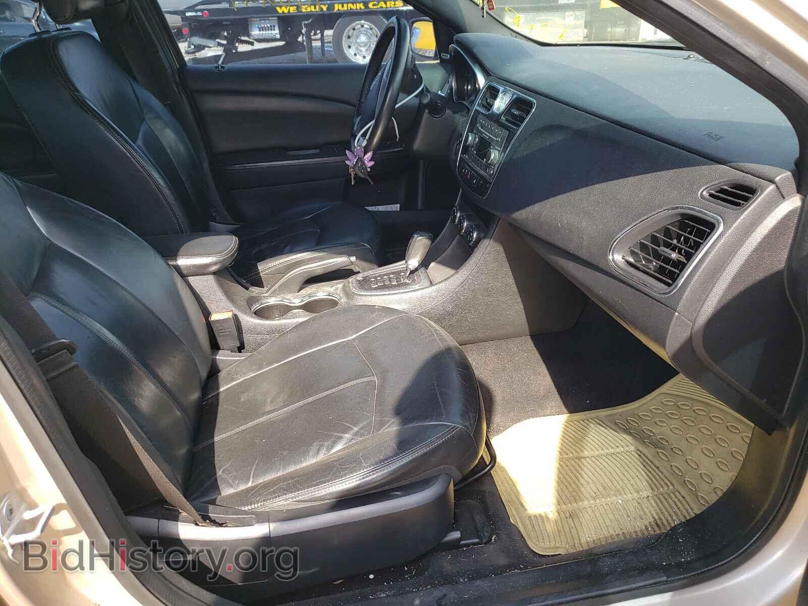 2013 CHRYSLER 200 - VIN: 1C3CCBCG4DN560240 - Фото 5