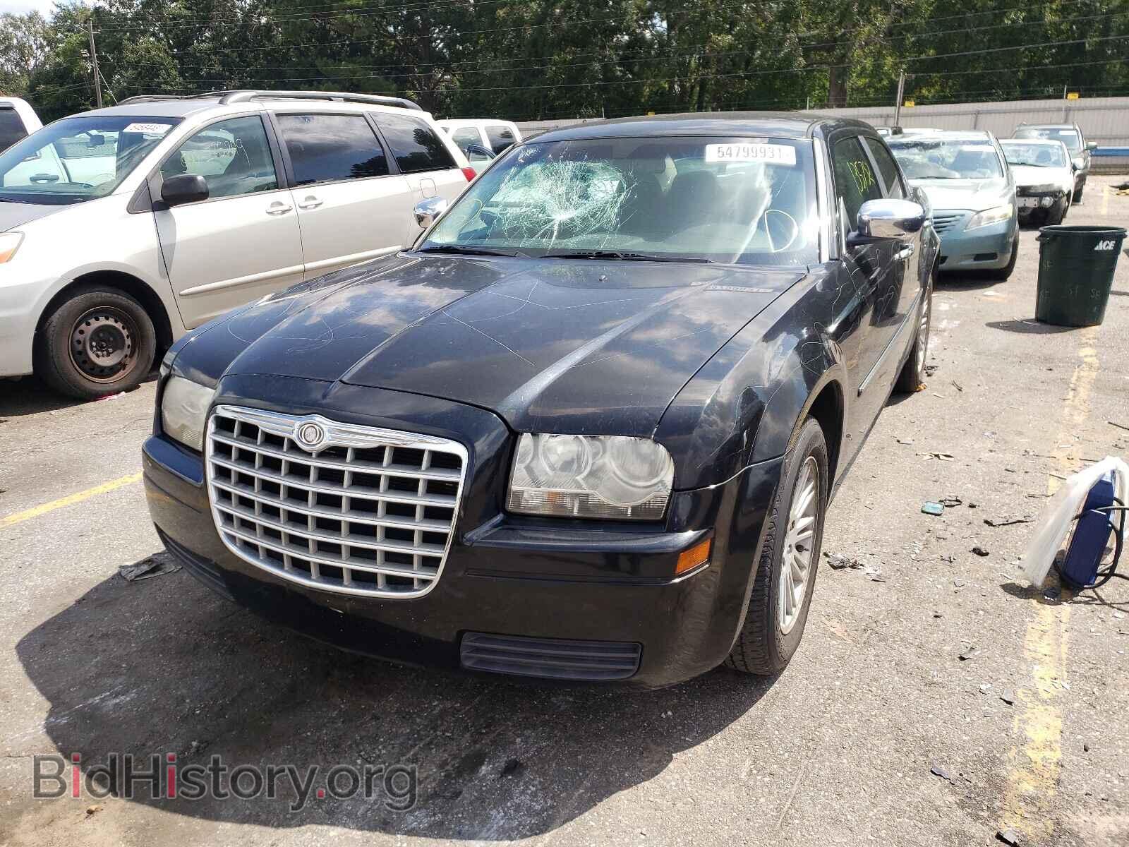 2009 CHRYSLER 300 - VIN: 2C3KA43D69H565751 - Фото 2
