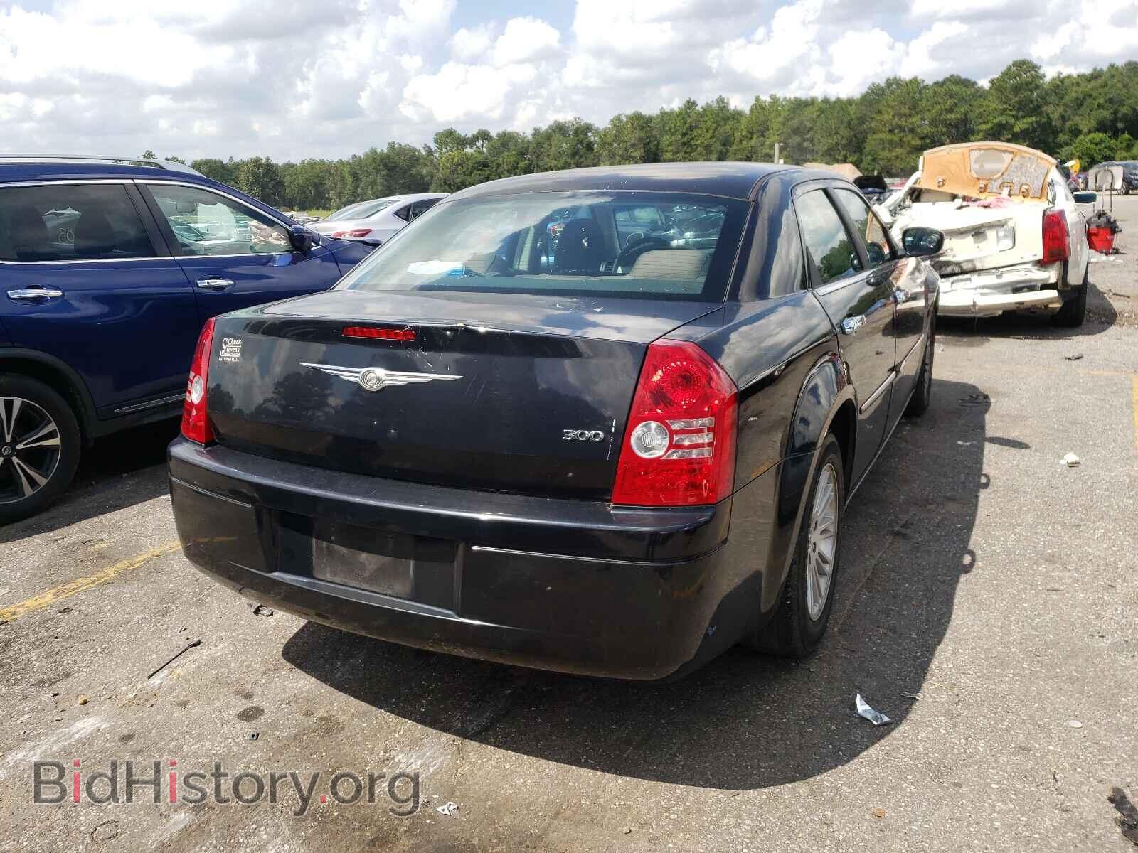 2009 CHRYSLER 300 - VIN: 2C3KA43D69H565751 - Фото 4
