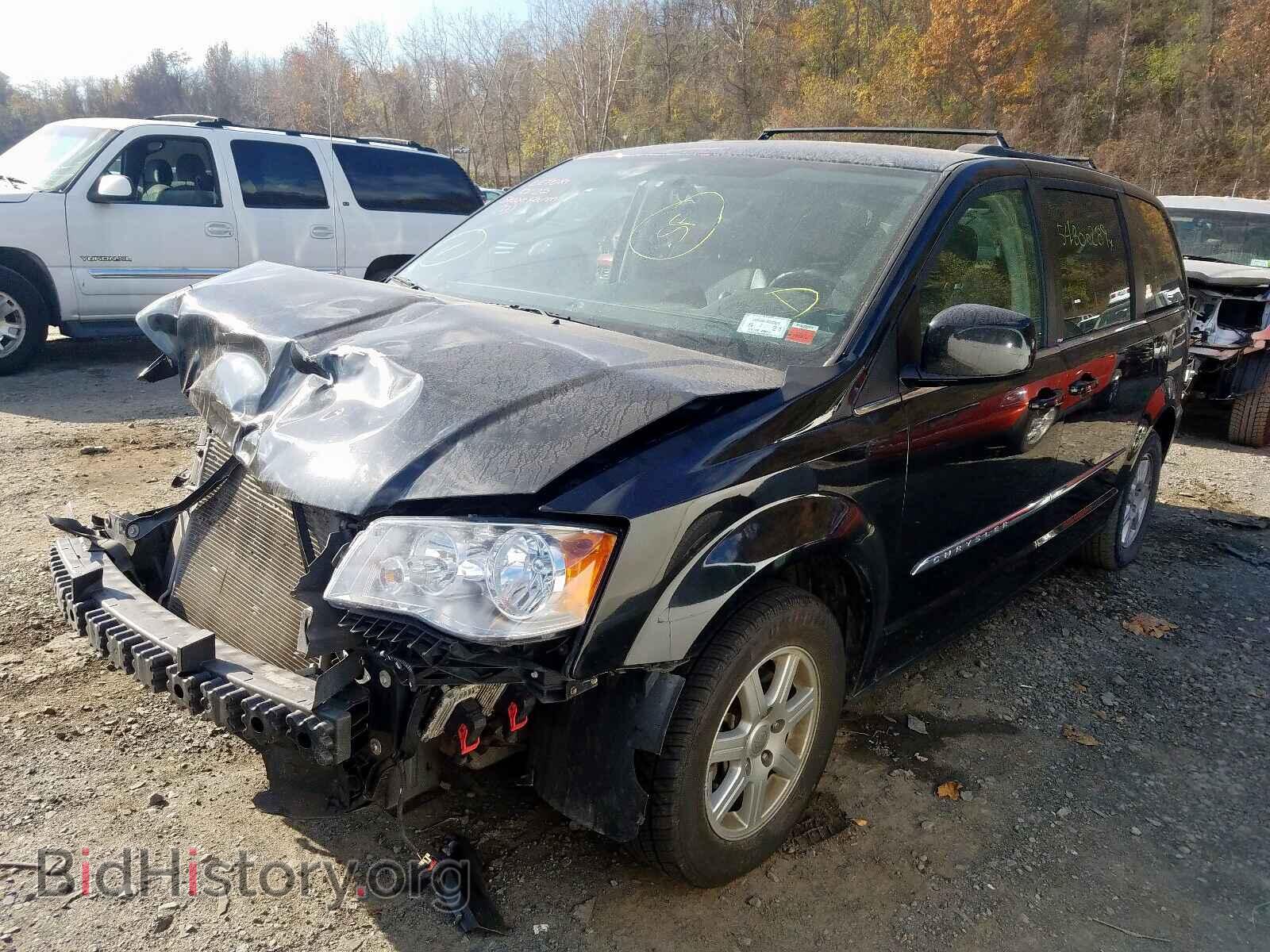 2012 CHRYSLER TOWN & COU - VIN: 2C4RC1BG5CR300982 - Photo 2