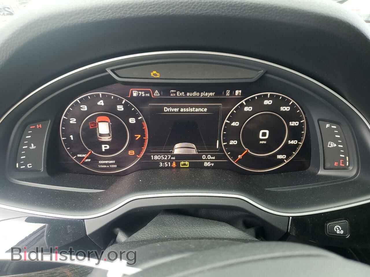 2017 AUDI Q7 - VIN: WA1VAAF74HD017492 - Фото 9