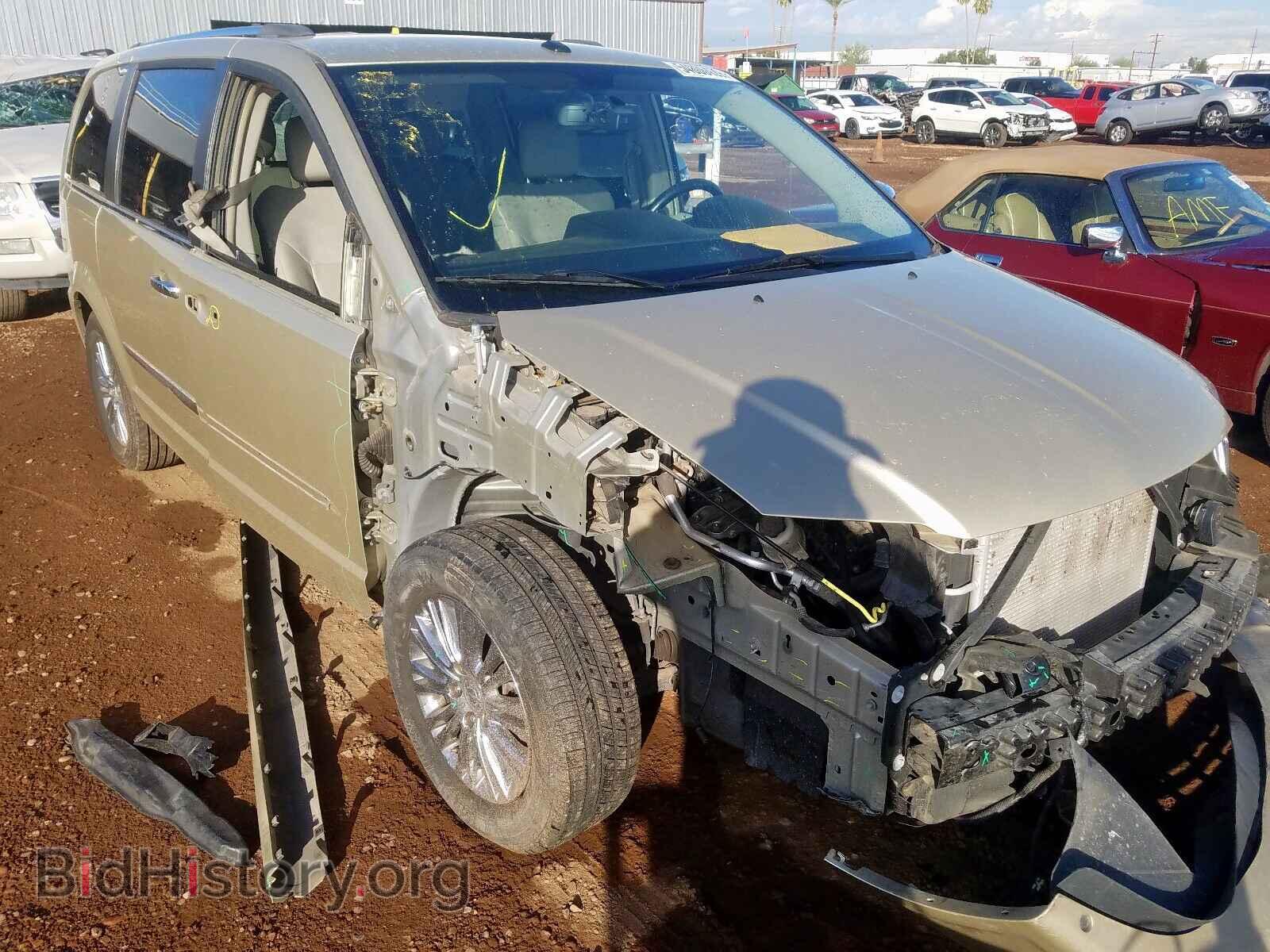 Photo 2A4RR6DG1BR784229 - CHRYSLER TOWN & COU 2011