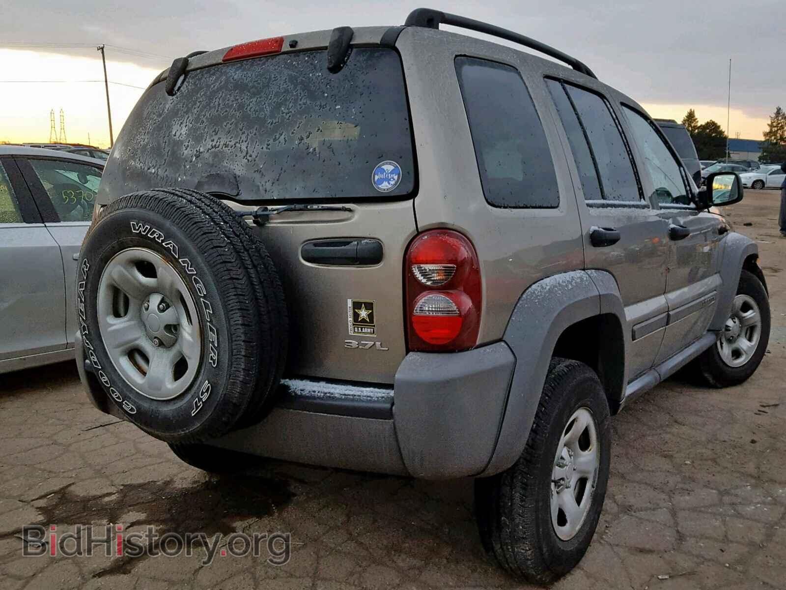 2007 JEEP LIBERTY SP - VIN: 1J4GL48K47W588070 - Фото 4