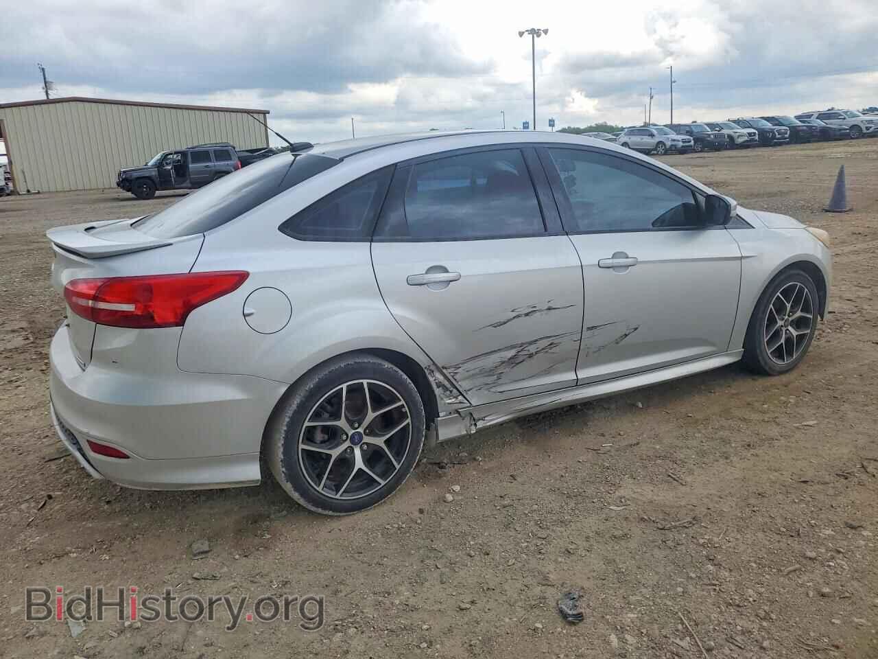 2016 FORD FOCUS - VIN: 1FADP3F27GL395221 - Фото 3