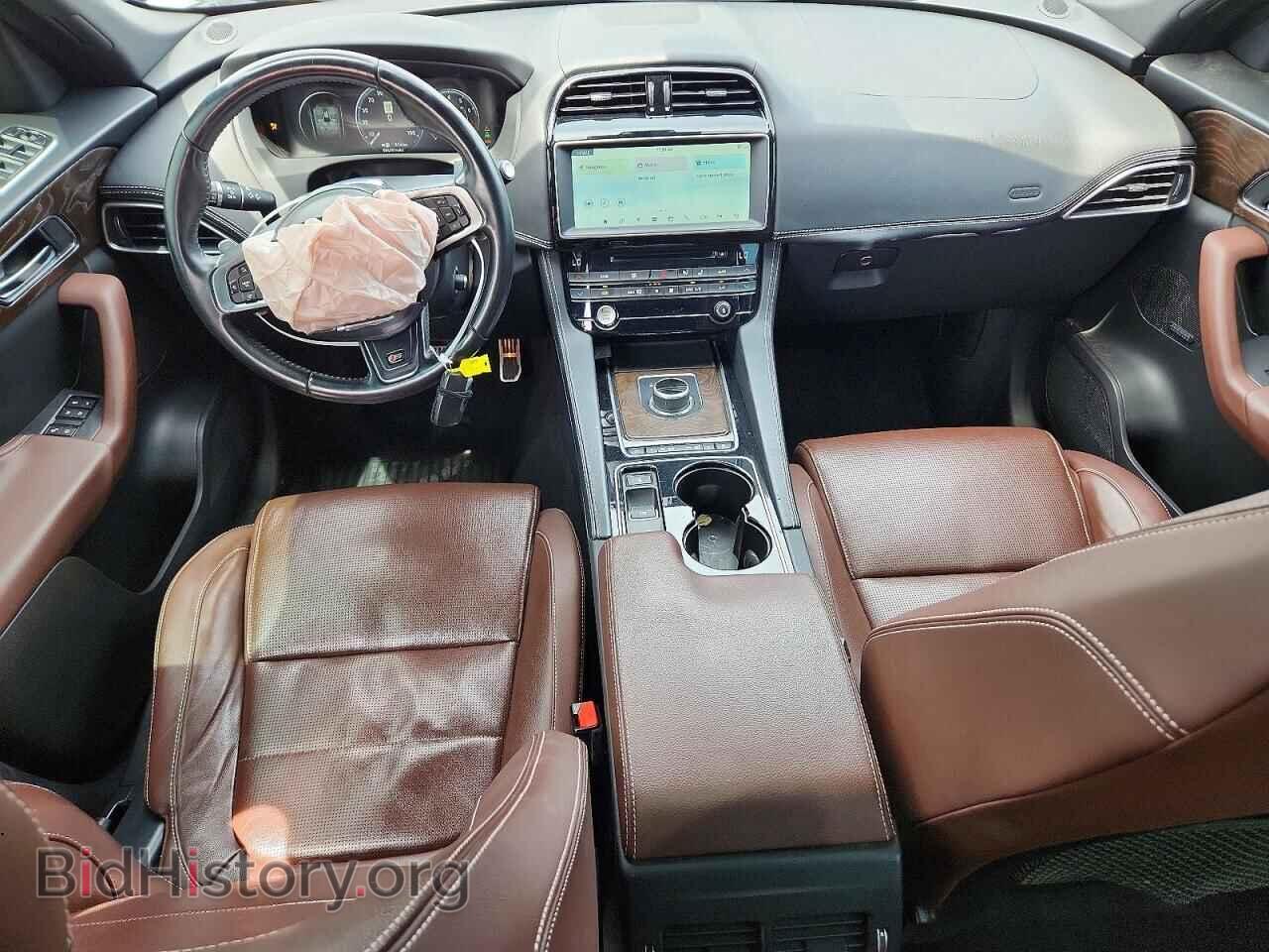 2017 JAGUAR F-PACE - VIN: SADCM2BV7HA080526 - Photo 8