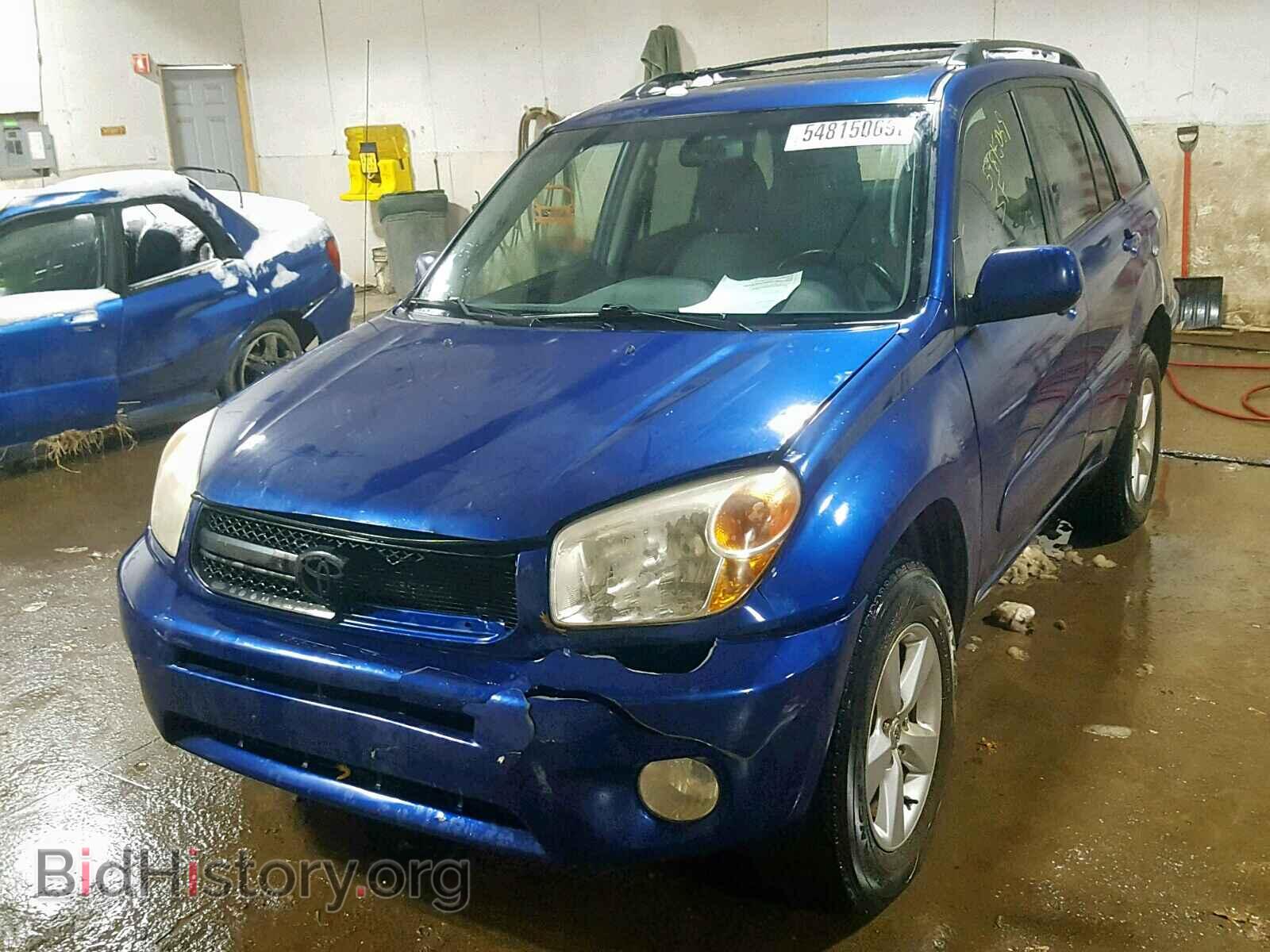2005 TOYOTA RAV4 - VIN: JTEHD20V550057599 - Фото 2