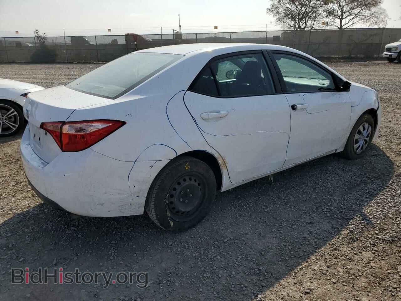 2017 TOYOTA COROLLA - VIN: 5YFBURHE4HP666040 - Photo 3