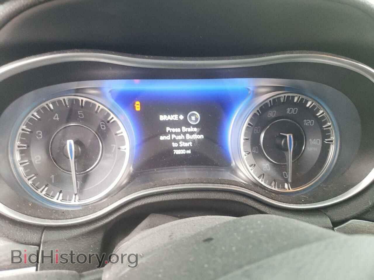 2019 CHRYSLER 300 - VIN: 2C3CCAAG9KH755480 - Фото 9