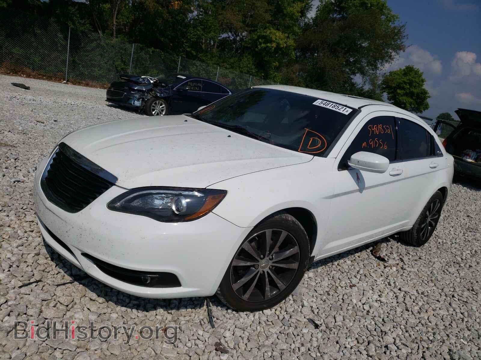 2014 CHRYSLER 200 - VIN: 1C3CCBCGXEN135364 - Фото 2