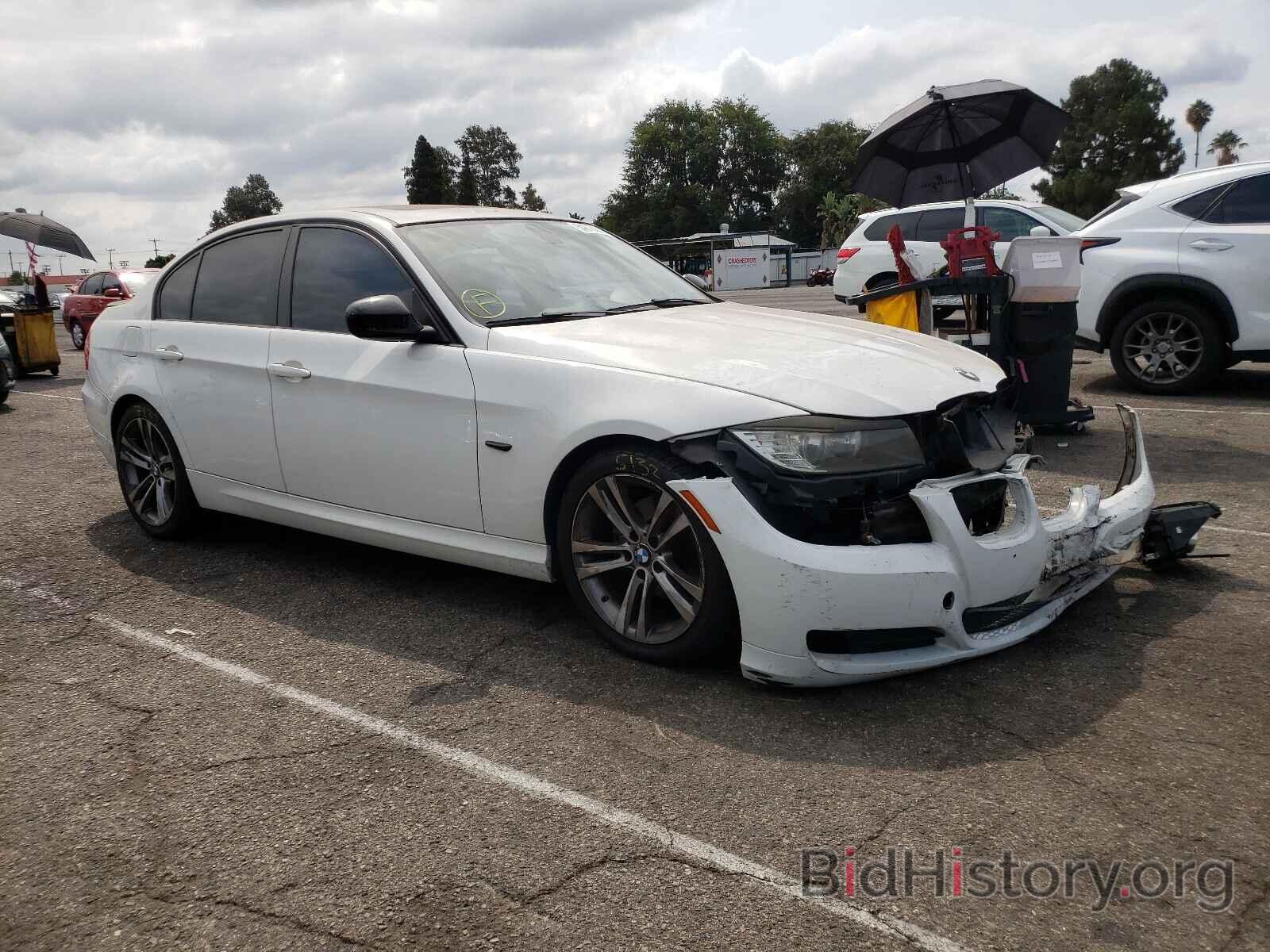 Photo WBAPH5C53BA445113 - BMW 3 SERIES 2011