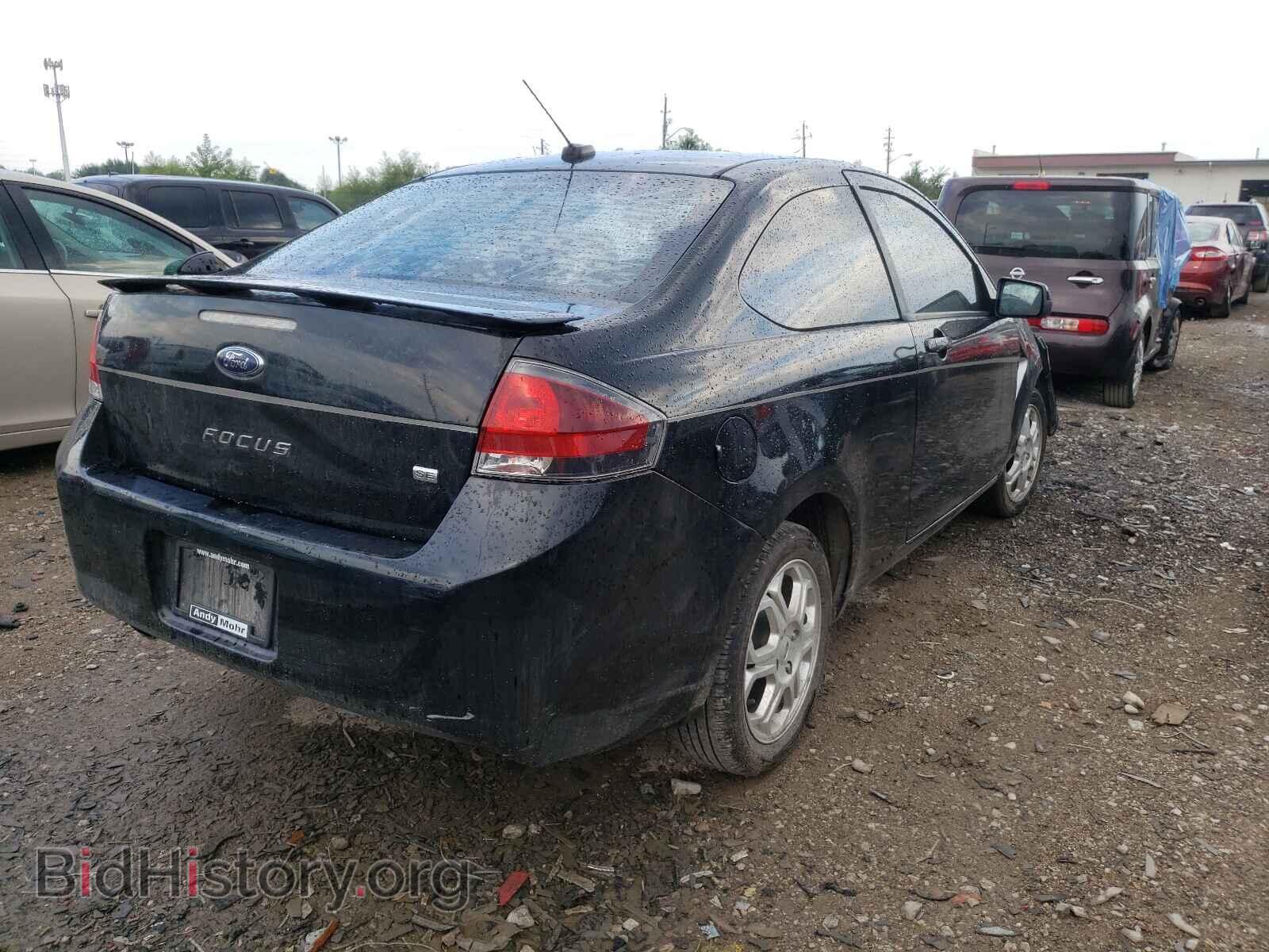 2010 FORD FOCUS - VIN: 1FAHP3CN0AW165090 - Фото 4