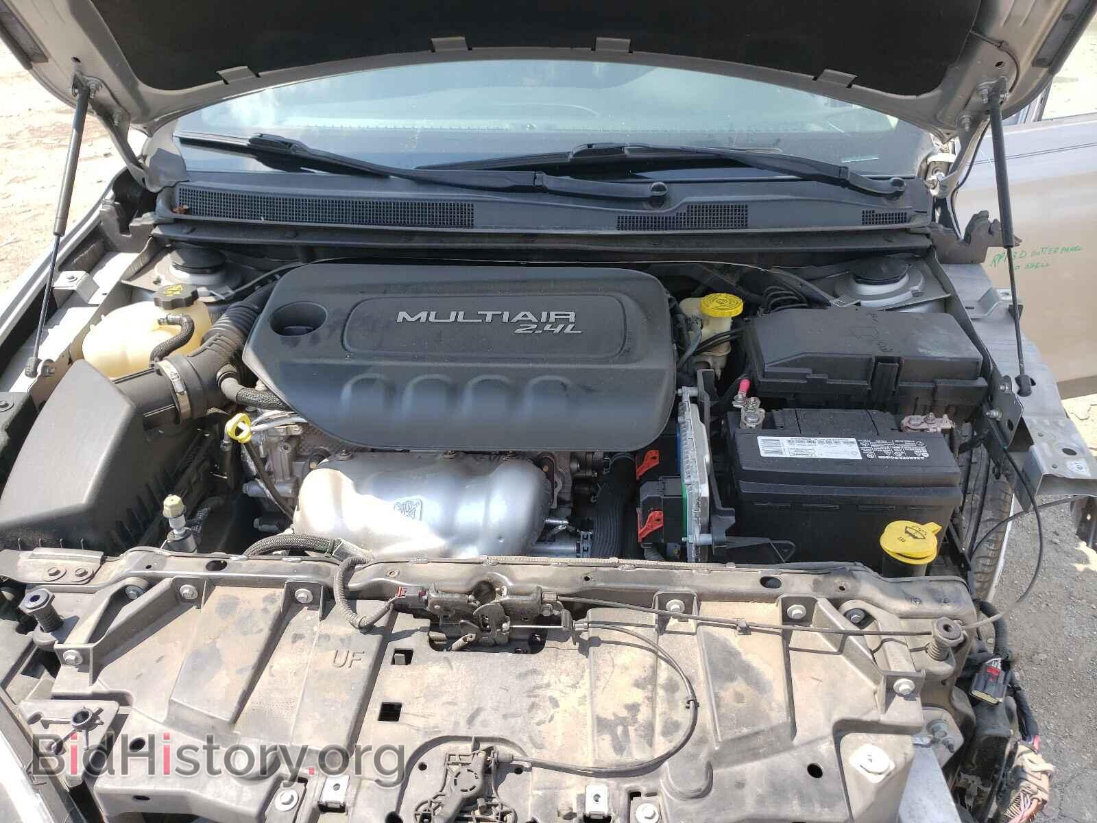 2016 CHRYSLER 200 - VIN: 1C3CCCAB7GN195568 - Фото 7