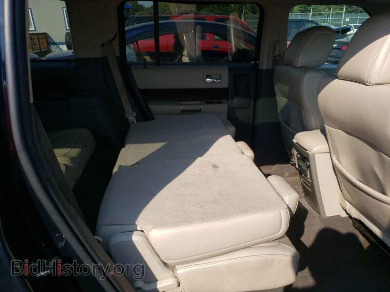 2010 Ford FLEX (VIN 2FMGK5CC5ABD02729) — photo 6 of 10