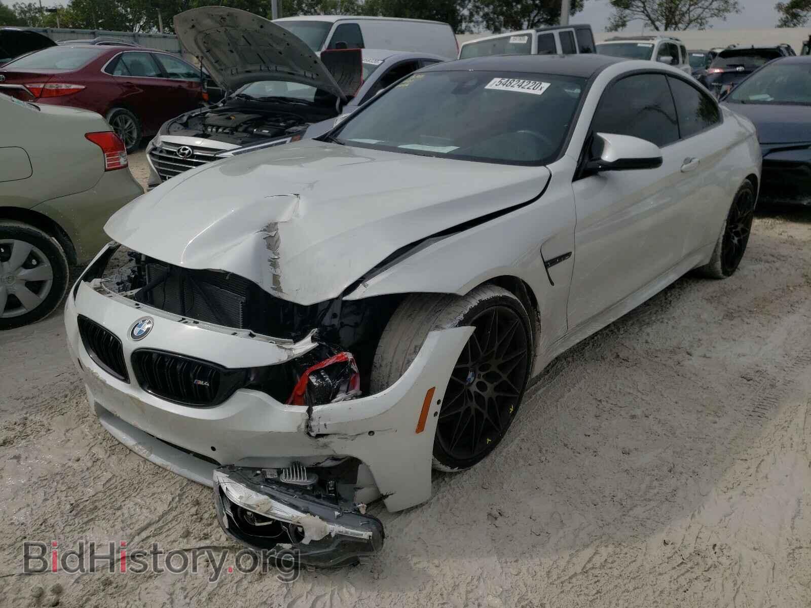2019 BMW M4 - VIN: WBS4Y9C51KAG67237 - Фото 2