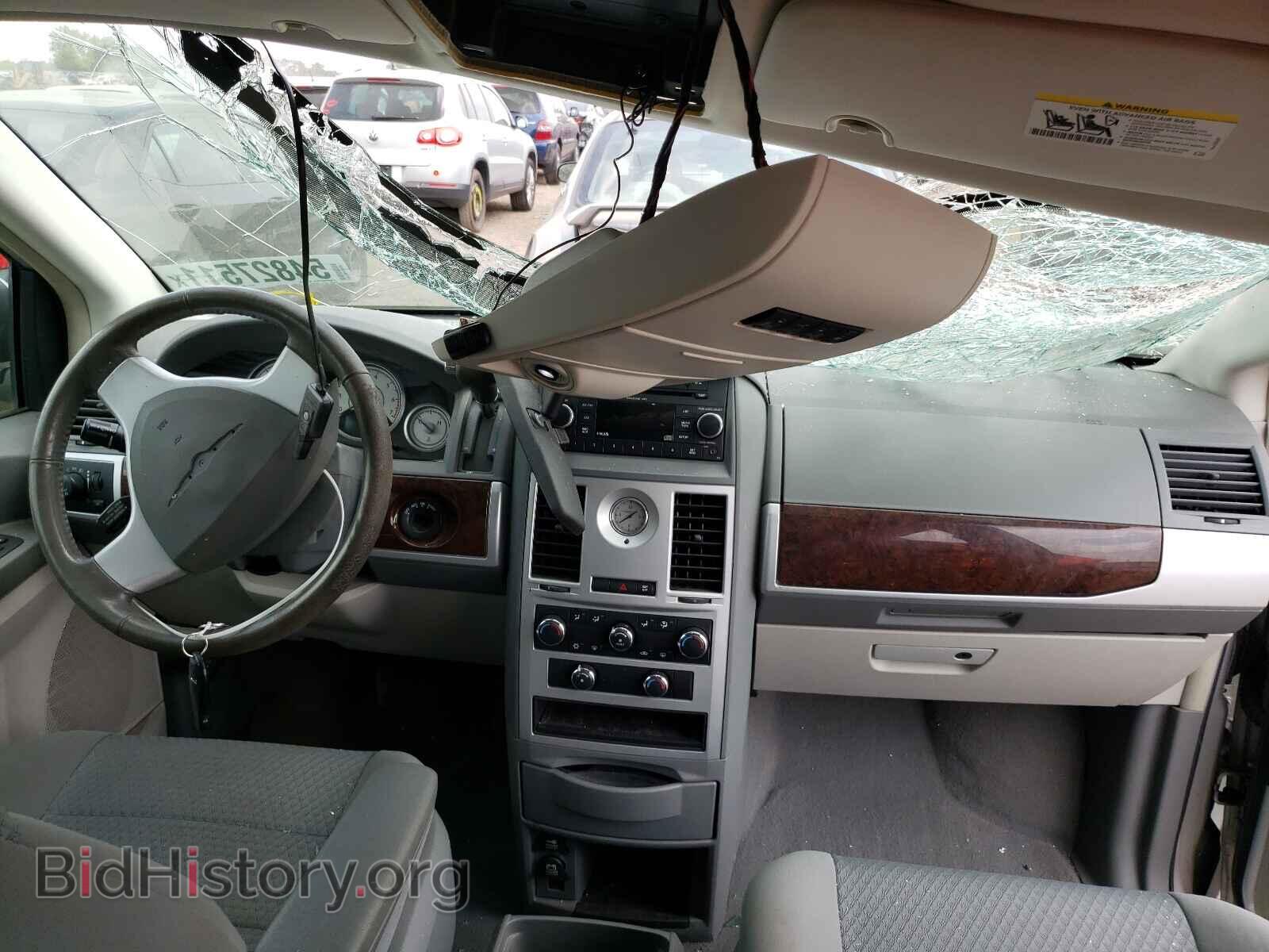 2010 CHRYSLER MINIVAN - VIN: 2A4RR5D17AR103348 - Фото 9
