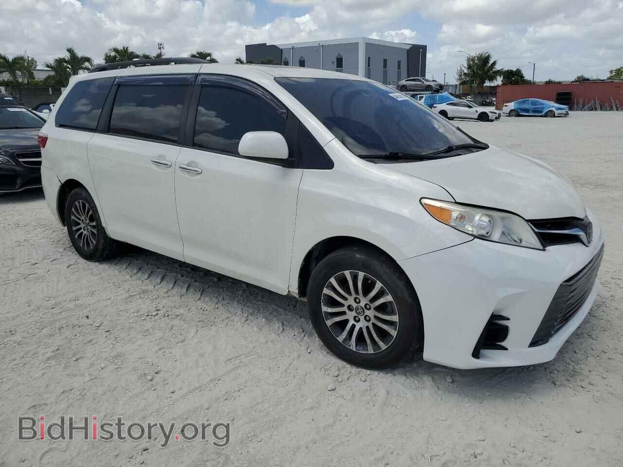 2018 TOYOTA All Models - VIN: 5TDYZ3DC9JS960124 - Фото 4