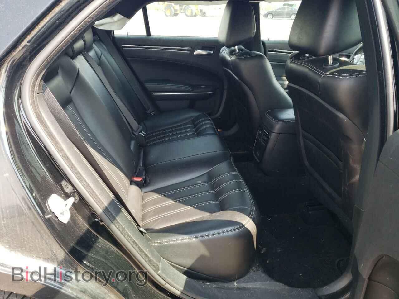 2019 CHRYSLER 300 - VIN: 2C3CCAGG7KH682570 - Photo 10