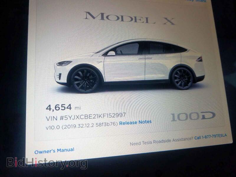 2019 Tesla MODEL X (VIN 5YJXCBE21KF152997) — фото 8 из 10