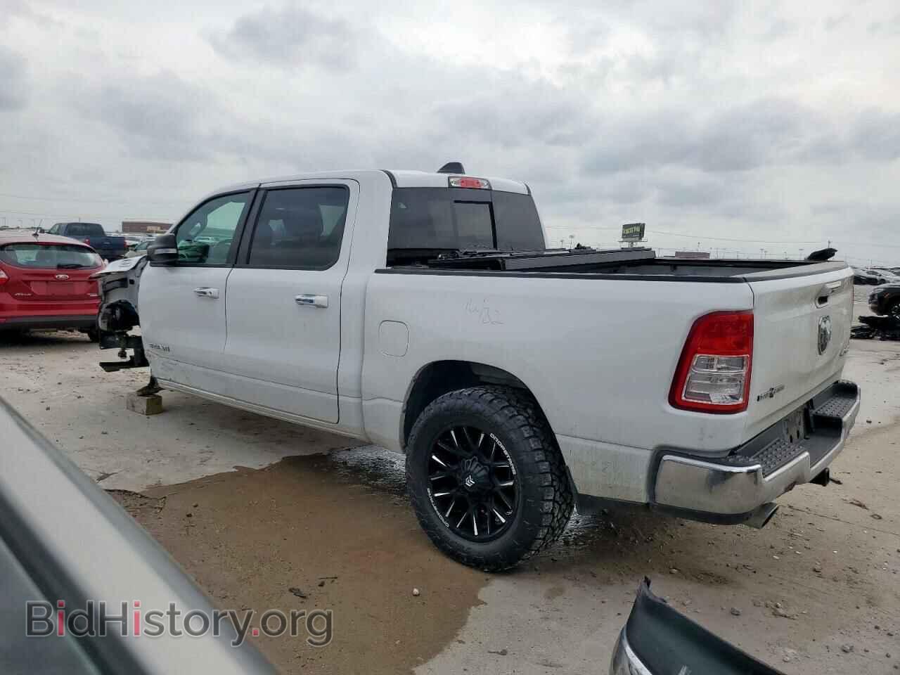 2019 RAM 1500 - VIN: 1C6SRFFT5KN570365 - Фото 2