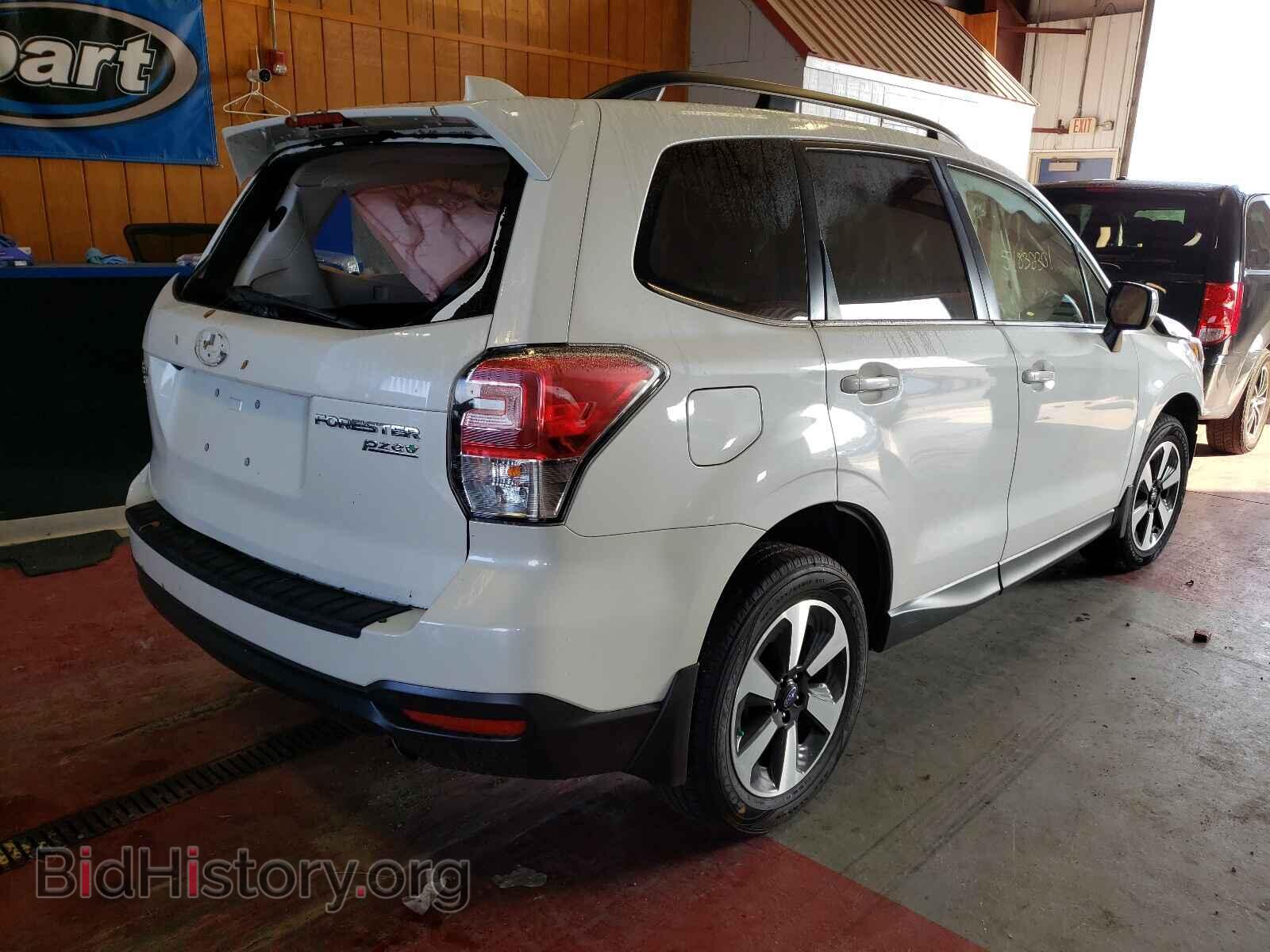 2017 SUBARU FORESTER - VIN: JF2SJAJCXHH582448 - Фото 4