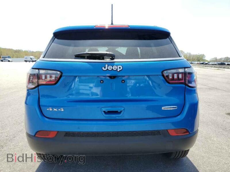 2024 Jeep COMPASS (VIN 3C4NJDBN7RT111938) — фото 6 из 14