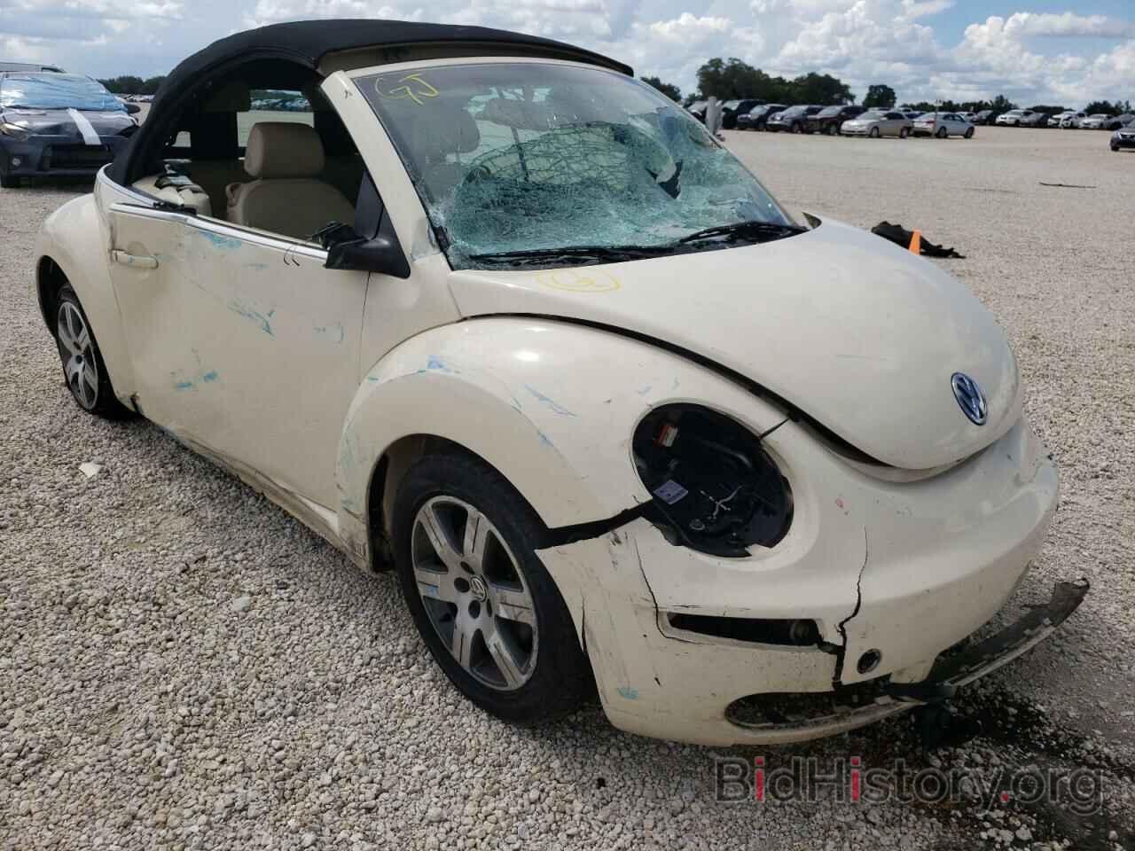 Photo 3VWRF31Y76M331558 - VOLKSWAGEN BEETLE 2006