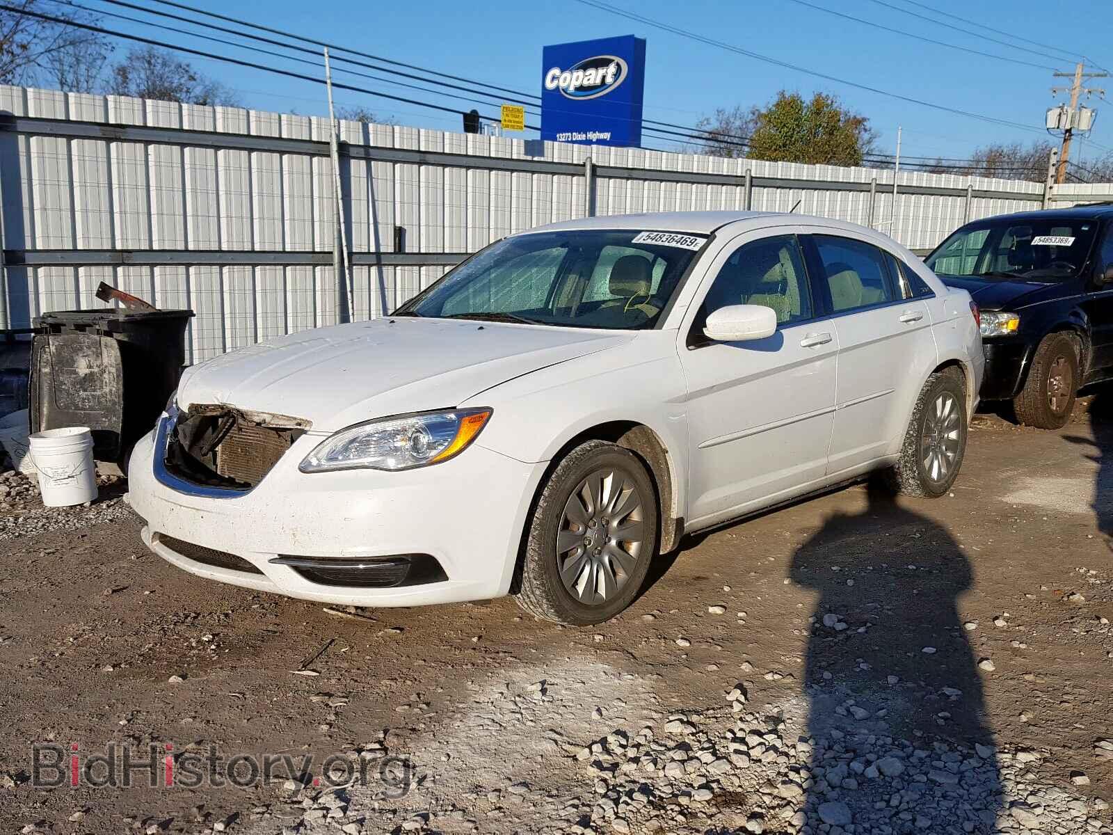 2011 CHRYSLER 200 - VIN: 1C3BC4FB8BN553764 - Photo 2