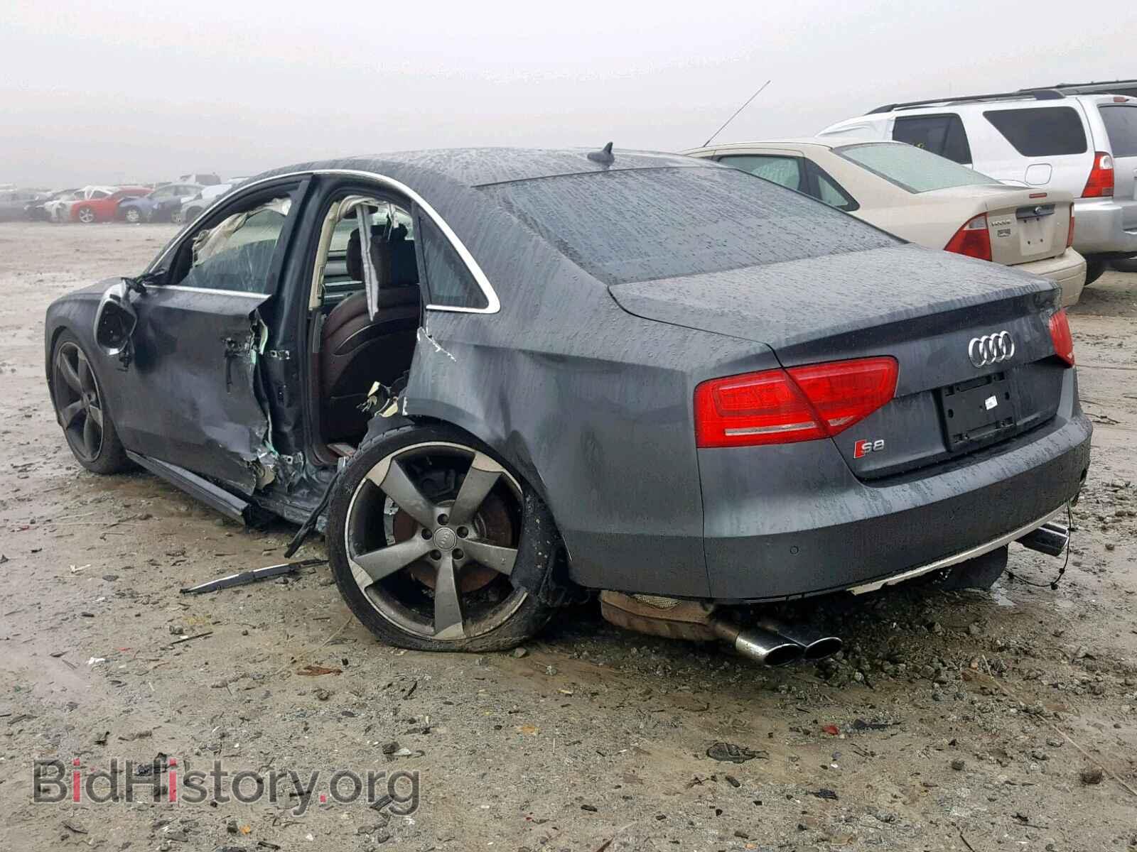 2013 AUDI S8 - VIN: WAUD2AFD0DN026650 - Фото 3