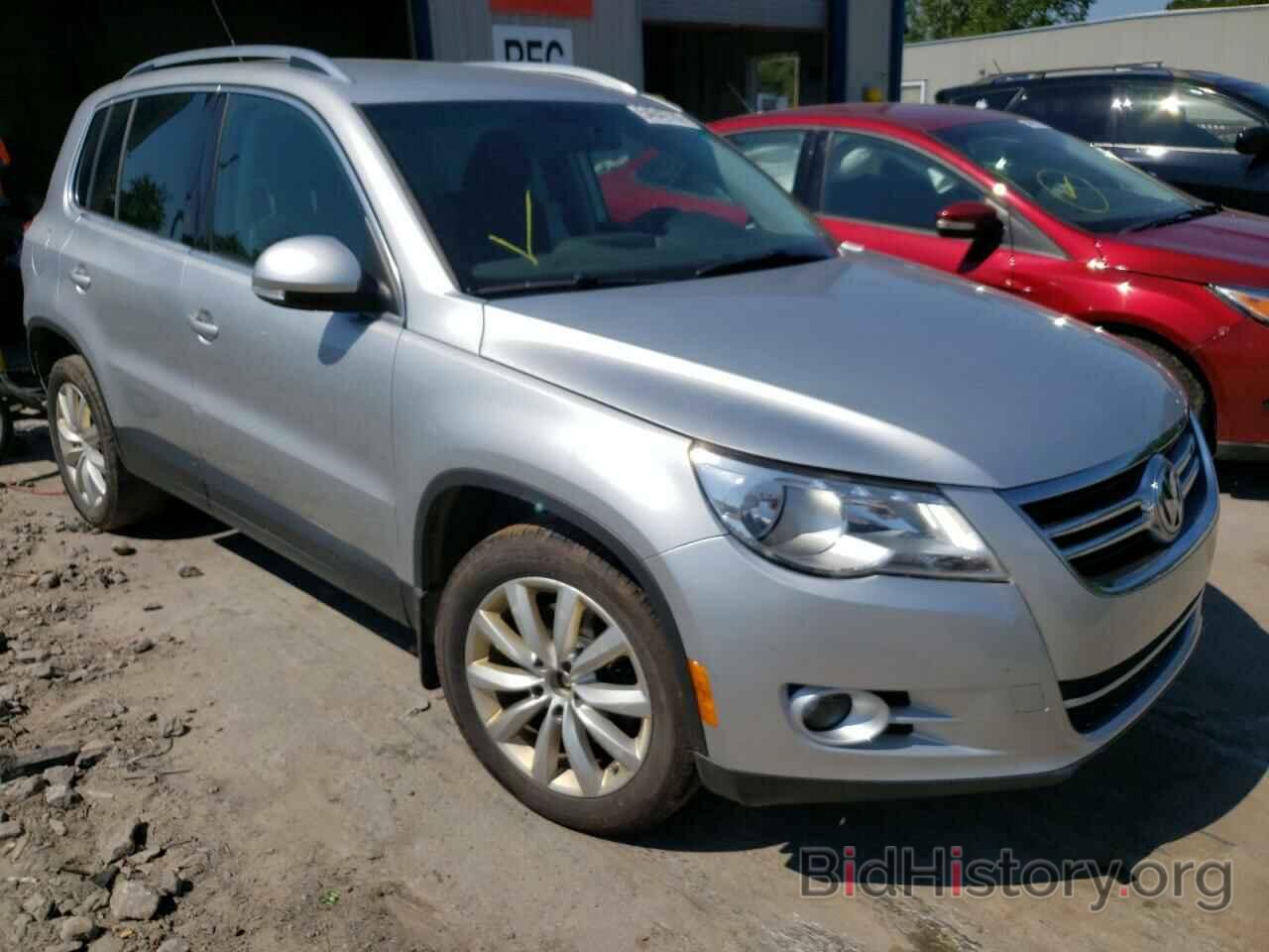 Фотография WVGBV7AX8BW550492 - VOLKSWAGEN TIGUAN 2011