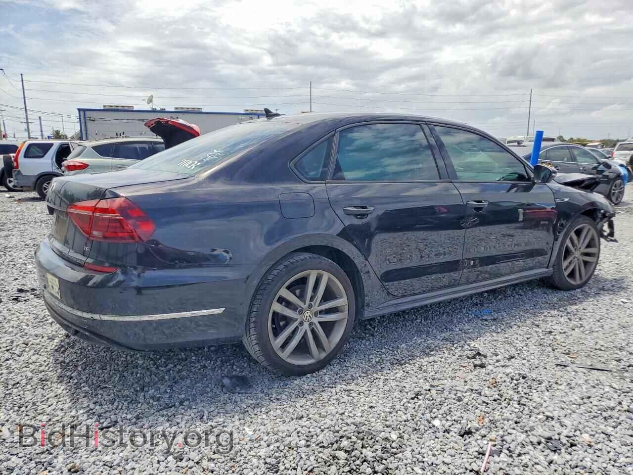 2018 VOLKSWAGEN PASSAT - VIN: 1VWAA7A32JC010948 - Фото 3