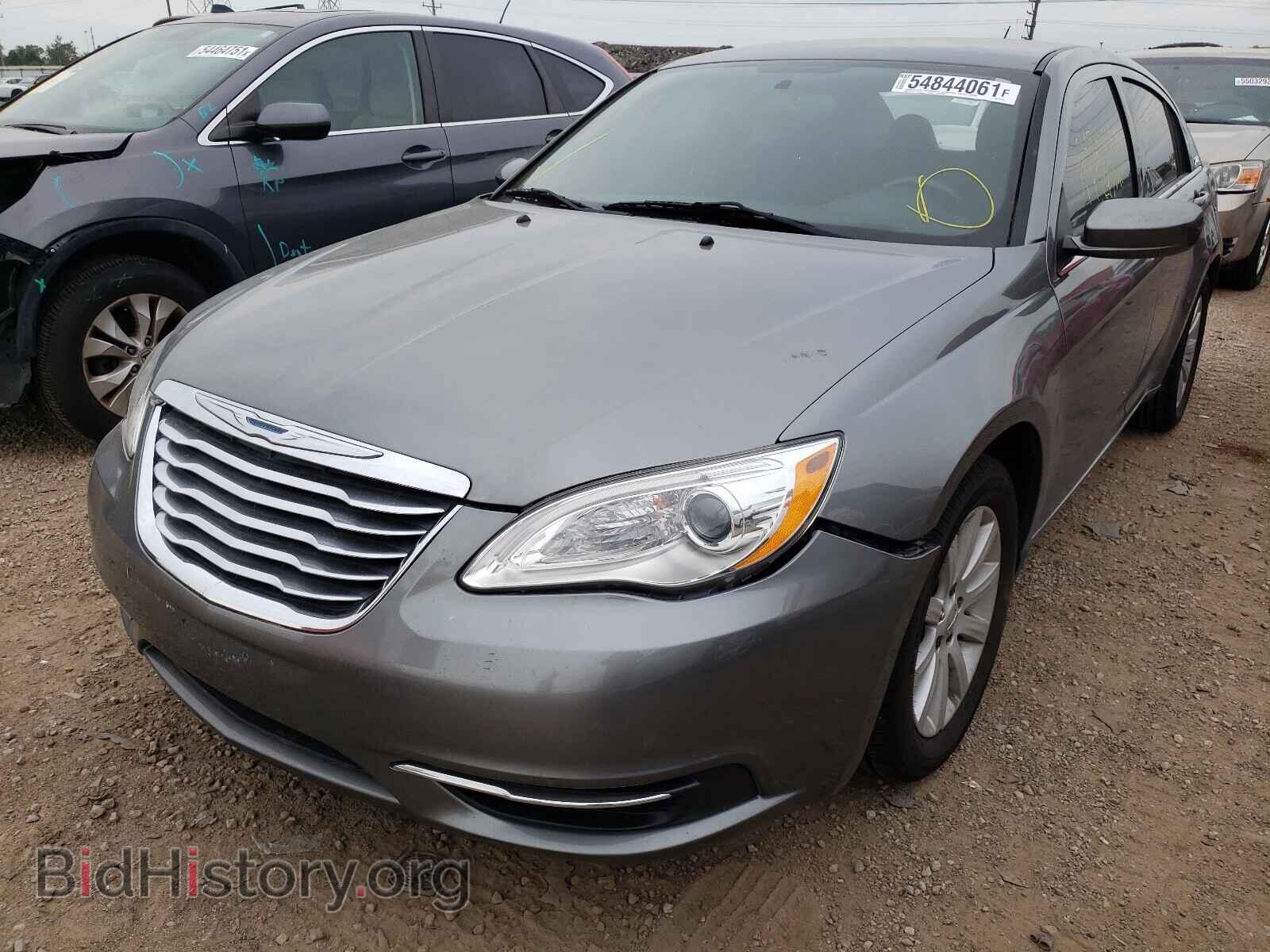 2011 CHRYSLER 200 - VIN: 1C3BC1FB3BN607874 - Фото 2