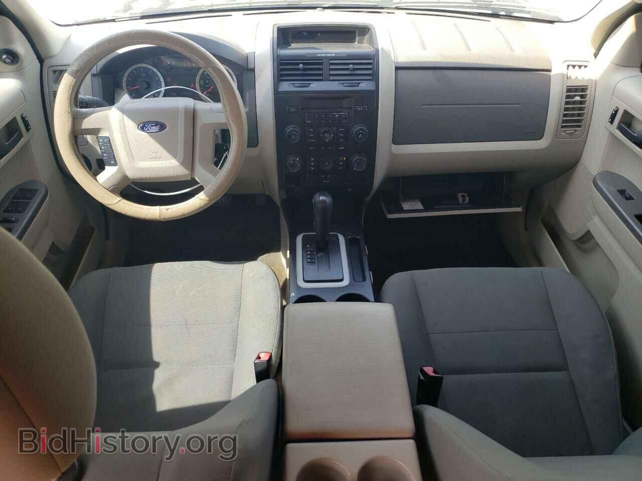 2011 FORD ESCAPE - VIN: 1FMCU0C79BKC53914 - Фото 8