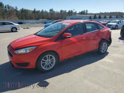 2015 Ford FOCUS SE, красный — VIN 1FADP3F2XFL250026, Copart