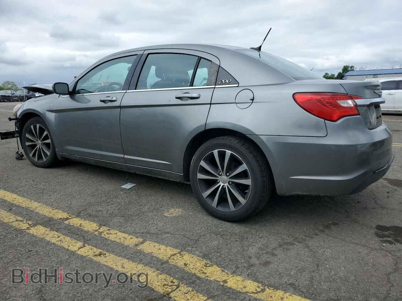 2013 CHRYSLER 200 - VIN: 1C3CCBBB0DN579793 - Фото 2