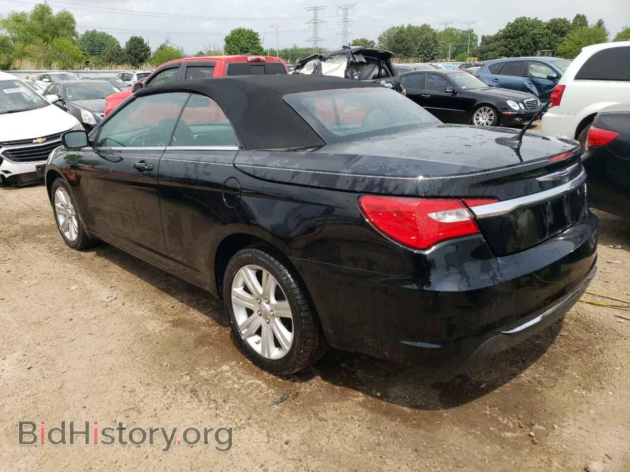 2011 CHRYSLER 200 - VIN: 1C3BC2EB4BN604506 - Фото 2