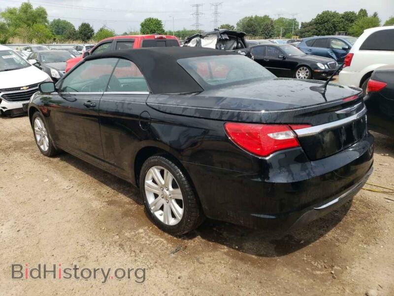 2011 Chrysler 200 (VIN 1C3BC2EB4BN604506) — фото 2 из 12
