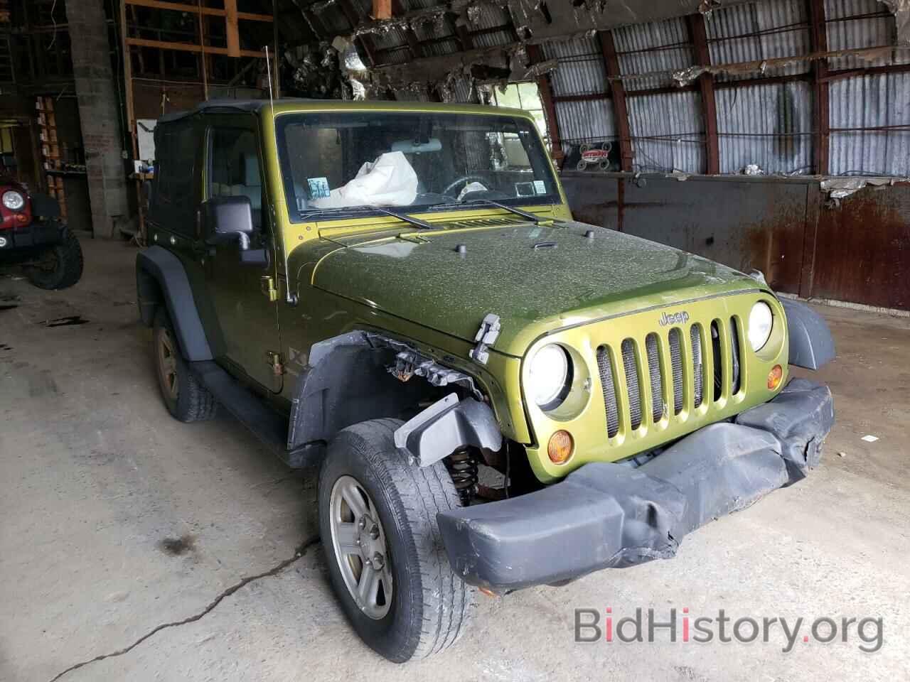 Photo 1J4FA24158L534640 - JEEP WRANGLER 2008