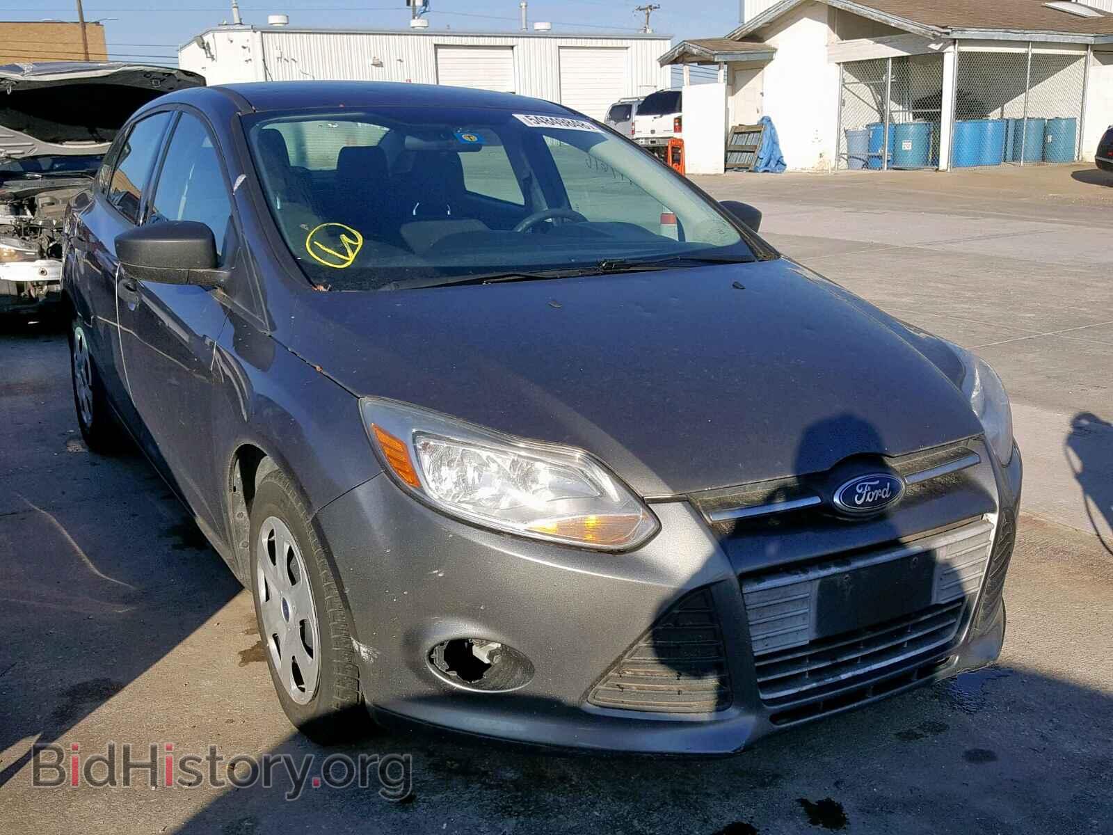 Photo 1FAHP3E29CL424070 - FORD FOCUS 2012