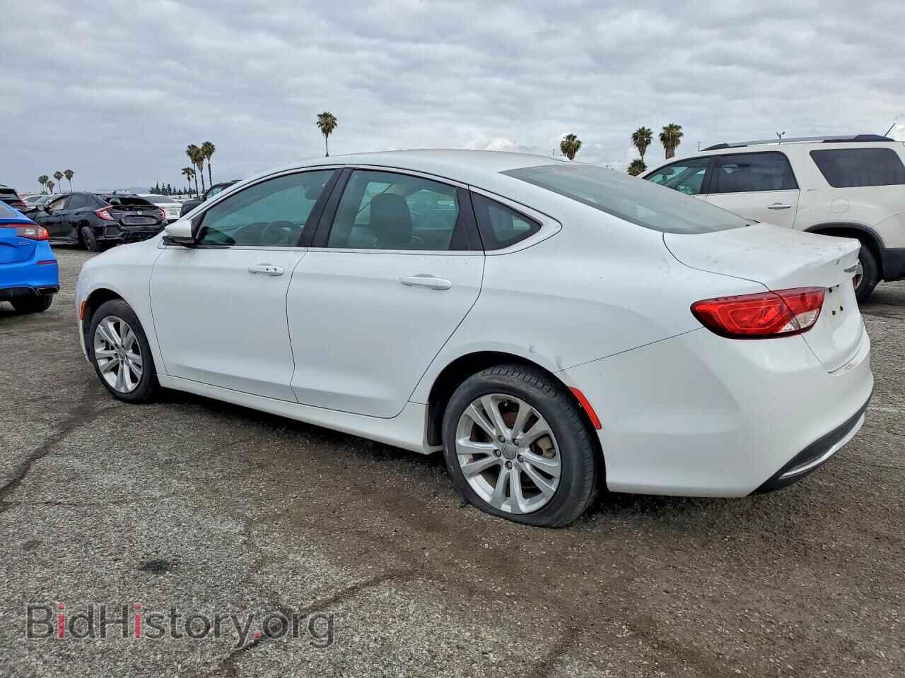 2015 CHRYSLER 200 - VIN: 1C3CCCAB0FN707606 - Фото 2