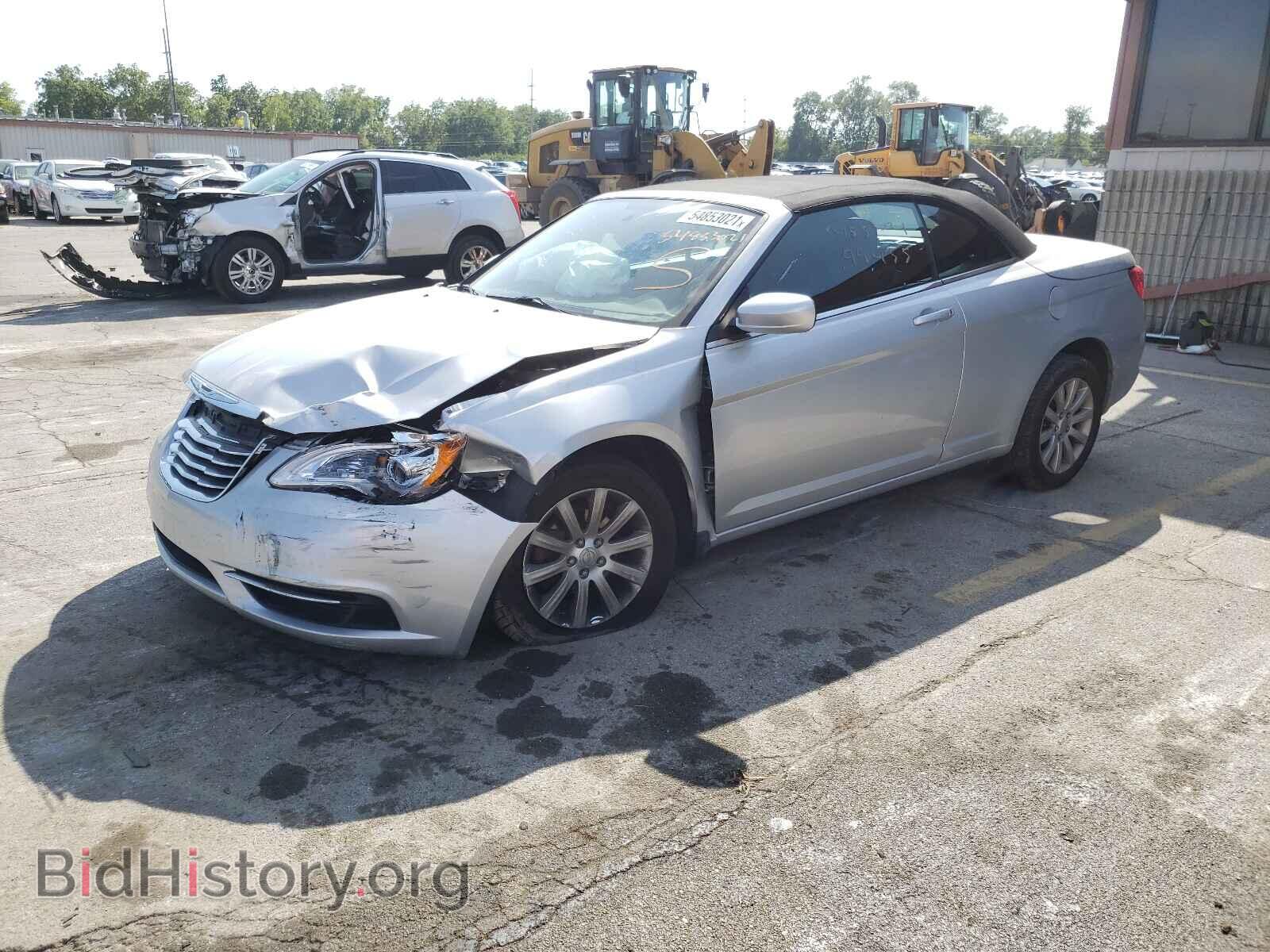 2012 CHRYSLER 200 - VIN: 1C3BCBEBXCN134323 - Фото 2