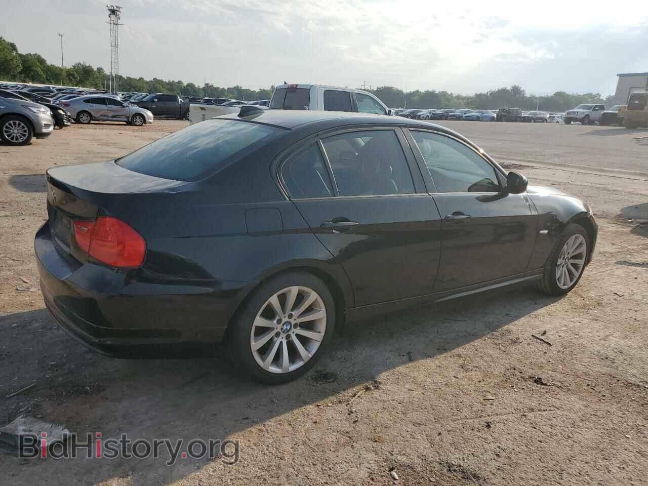 2011 BMW 1 SERIES - VIN: WBAPH5G55BNM84014 - Фото 3