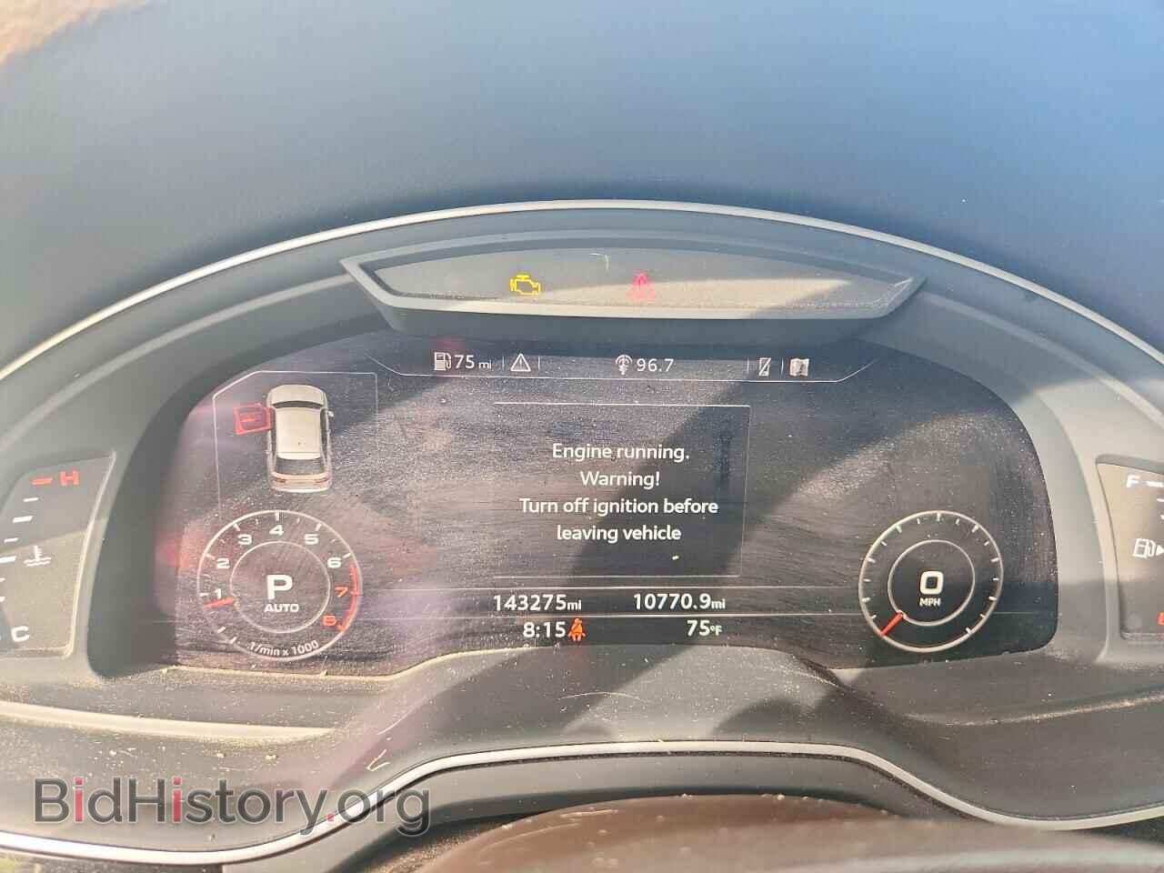 2017 AUDI Q7 - VIN: WA1LAAF78HD044461 - Photo 9