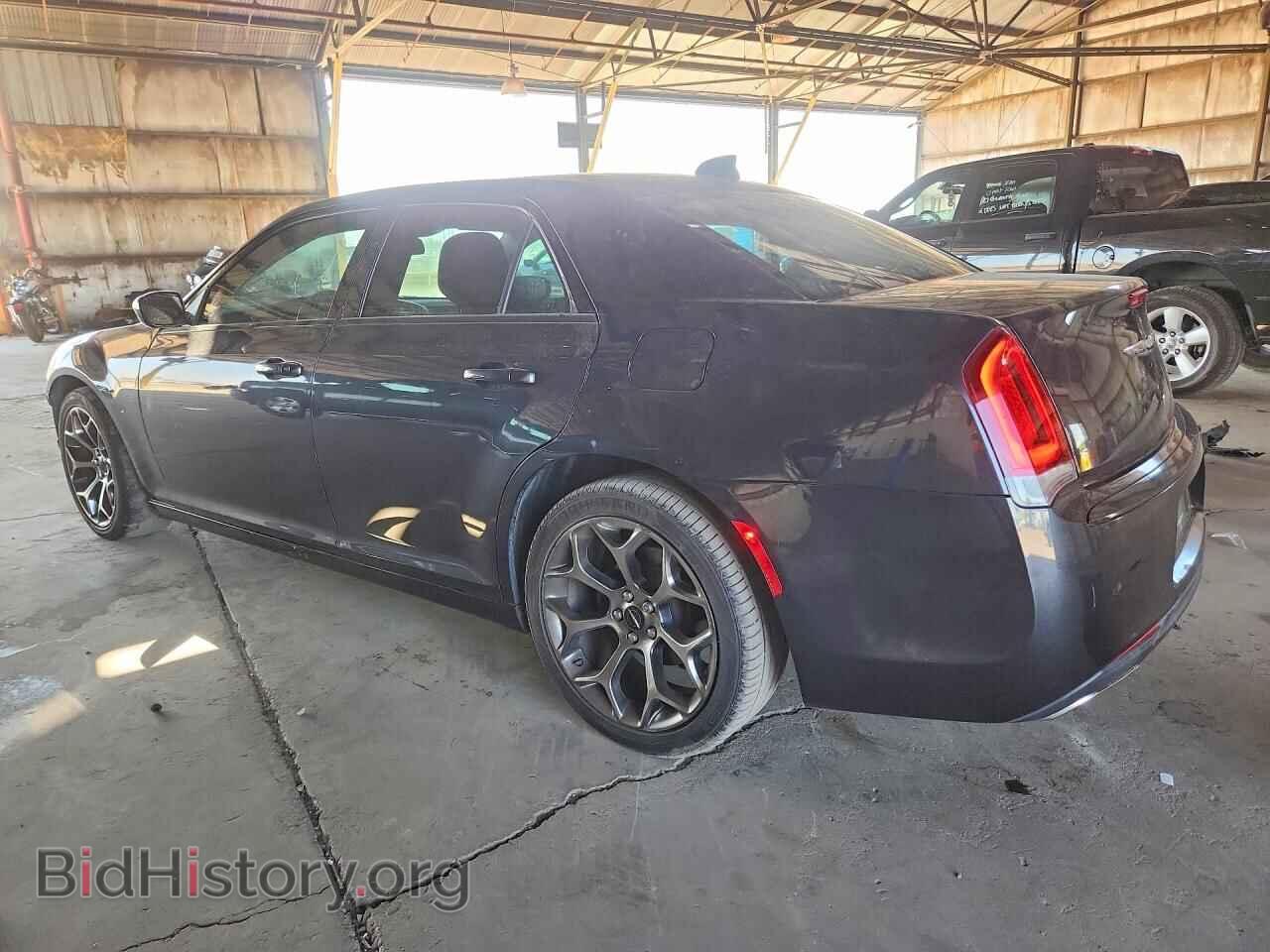2018 CHRYSLER 300 - VIN: 2C3CCAAG8JH282038 - Фото 2