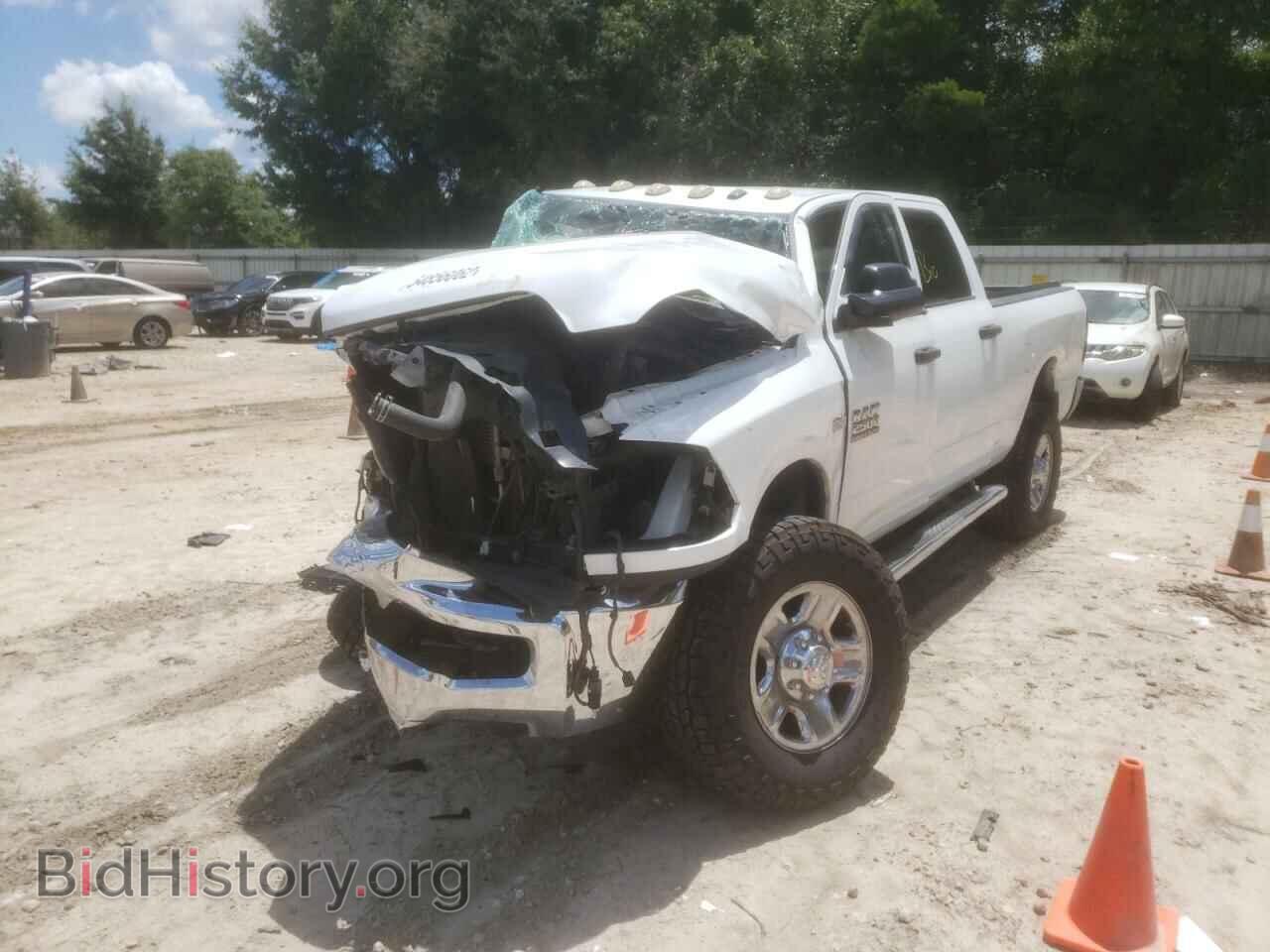 2014 RAM 2500 - VIN: 3C6TR5CT7EG288356 - Фото 2