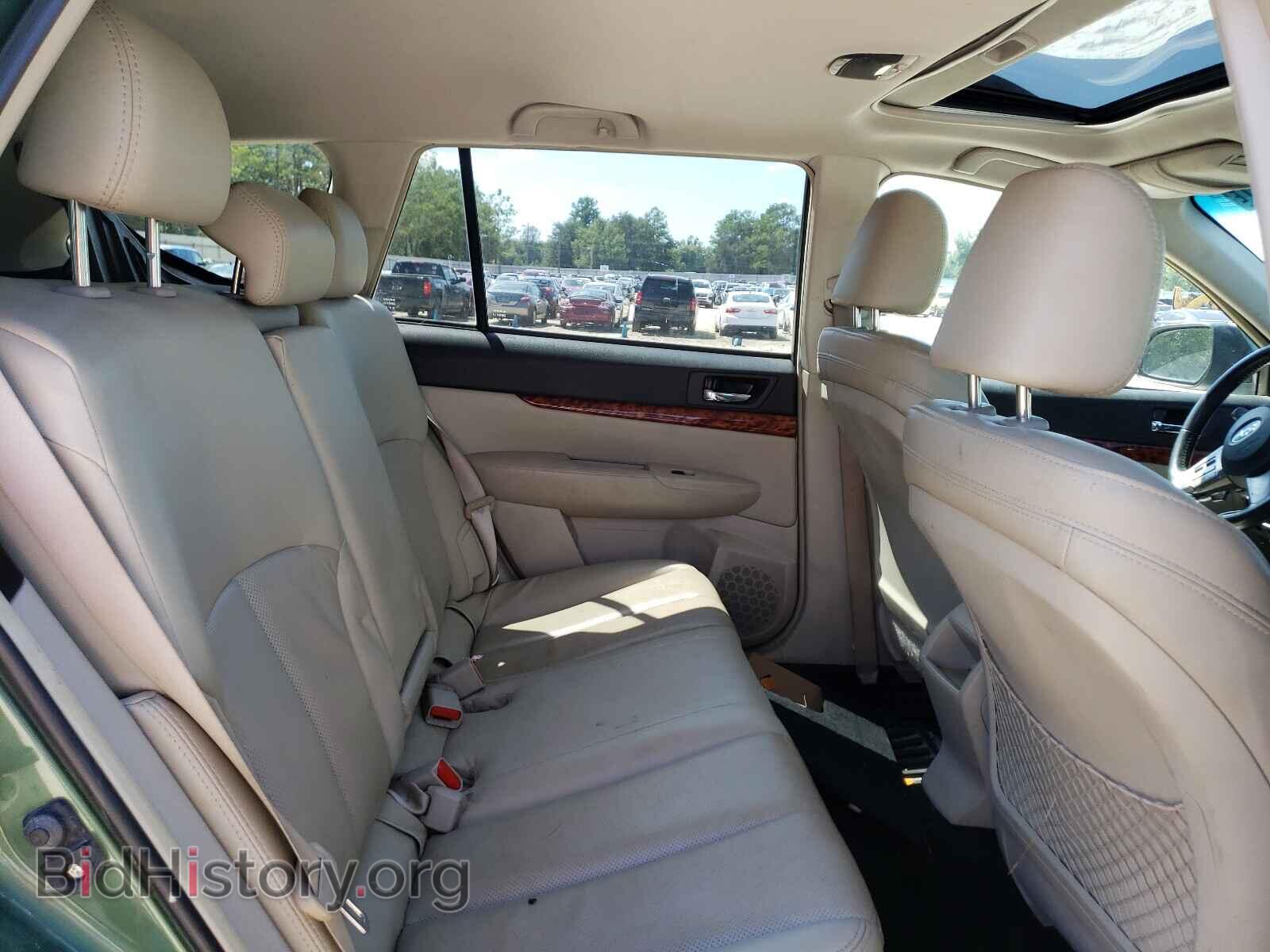 2011 SUBARU OUTBACK - VIN: 4S4BRELC1B2411864 - Photo 6