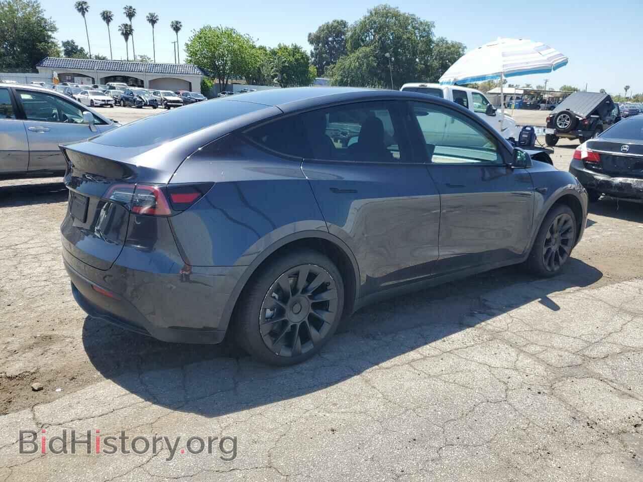 2024 TESLA MODEL Y - VIN: 7SAYGDED3RF056131 - Photo 3