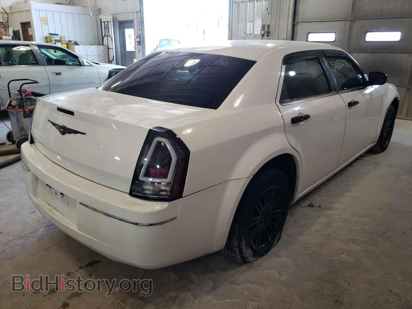 2010 CHRYSLER 300 - VIN: 2C3CA4CD0AH249805 - Фото 4