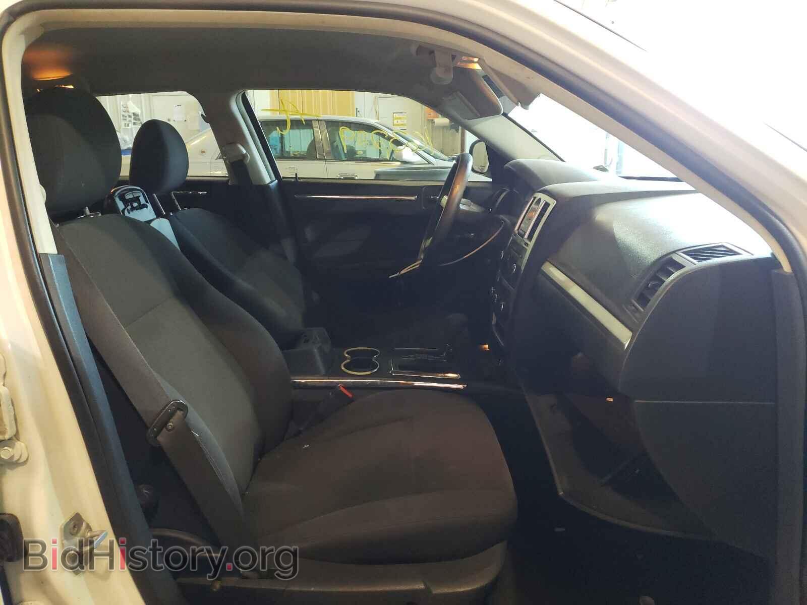 2010 CHRYSLER 300 - VIN: 2C3CA4CD0AH249805 - Фото 5