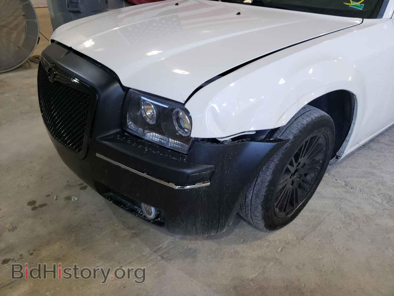 2010 CHRYSLER 300 - VIN: 2C3CA4CD0AH249805 - Фото 9